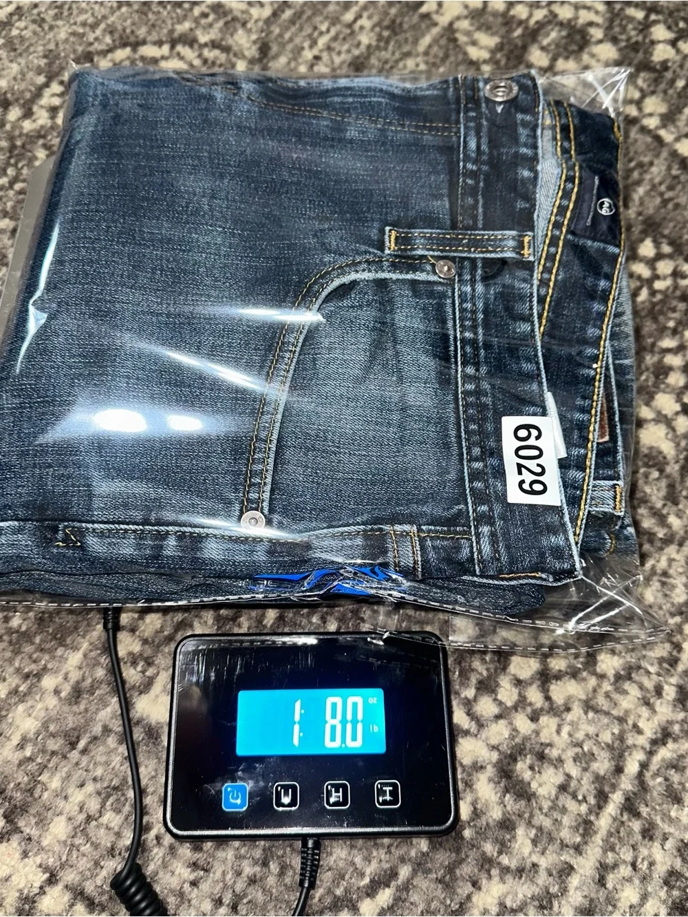 AG Adriano Goldschmied Men’s Size 38 x 30 The Matchbox Hemmed Straight Jeans